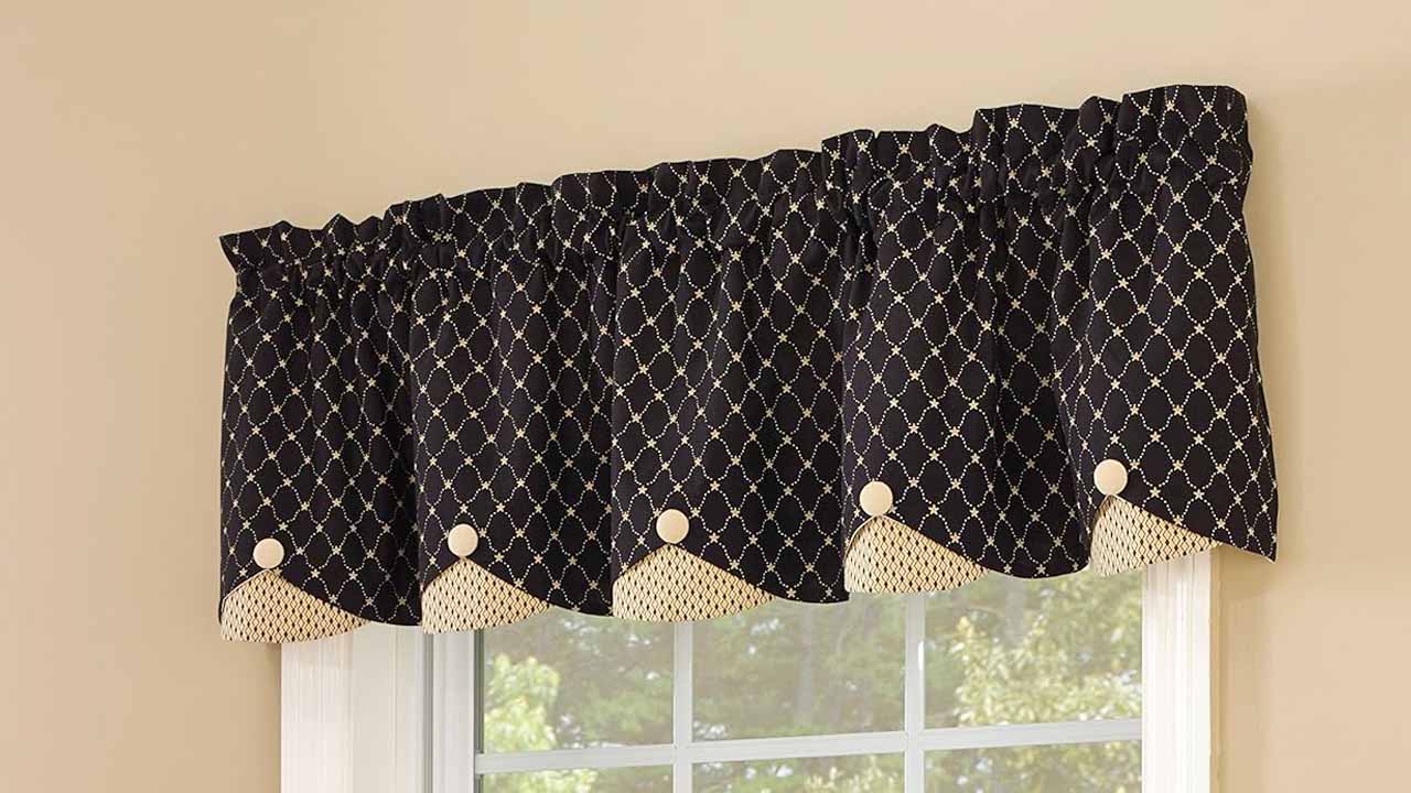 Scalloped Curtains